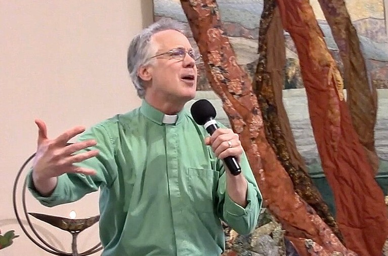 Michael Dowd delivering a guest sermon.