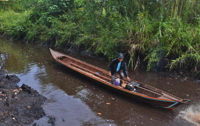 boat in Bornean canal