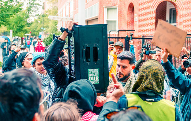 Protests at George Washington University: Ted Eytan,/, CC BY-SA 2.0