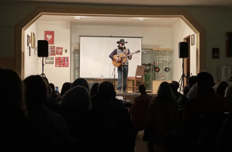 Corb Lund